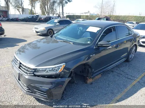 1VWDT7A30HC085150 2017 VOLKSWAGEN PASSAT - Image 2