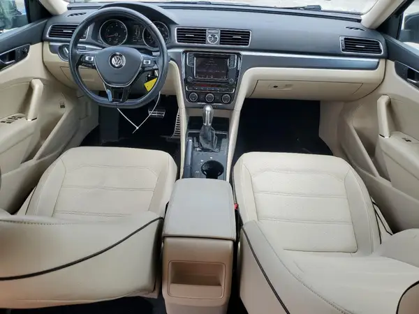 1VWDT7A31HC006746 2017 VOLKSWAGEN PASSAT - Image 8