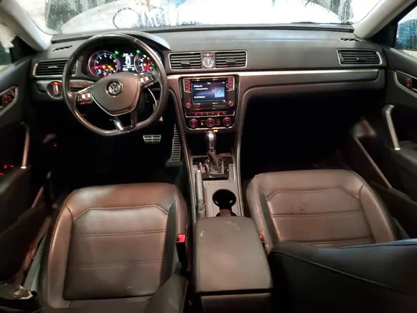 1VWDT7A31HC008383 2017 VOLKSWAGEN PASSAT - Image 8