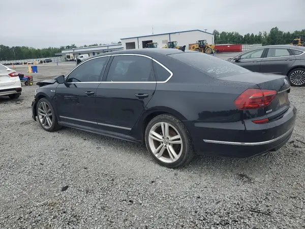 1VWDT7A31HC010702 2017 VOLKSWAGEN PASSAT - Image 2