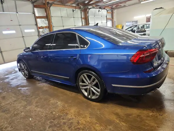 1VWDT7A31HC015298 2017 VOLKSWAGEN PASSAT - Image 2