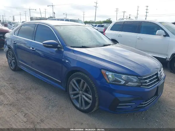 1VWDT7A31HC018007 2017 VOLKSWAGEN PASSAT - Image 1