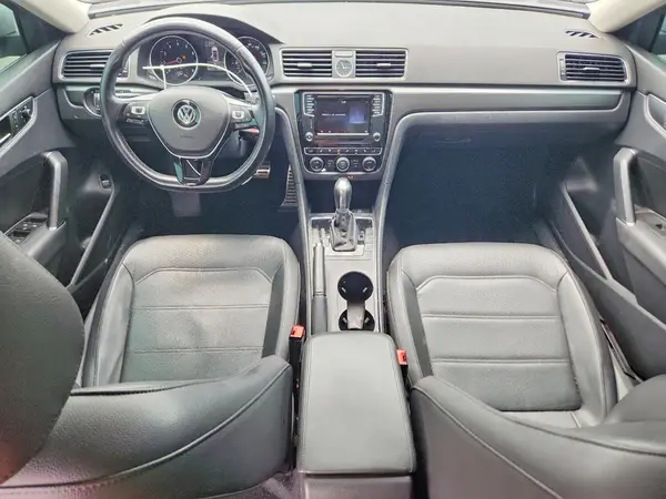 1VWDT7A31HC018881 2017 VOLKSWAGEN PASSAT - Image 8