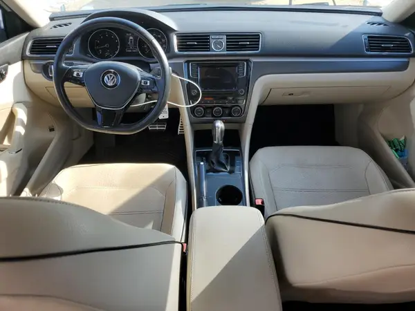 1VWDT7A31HC019884 2017 VOLKSWAGEN PASSAT - Image 8