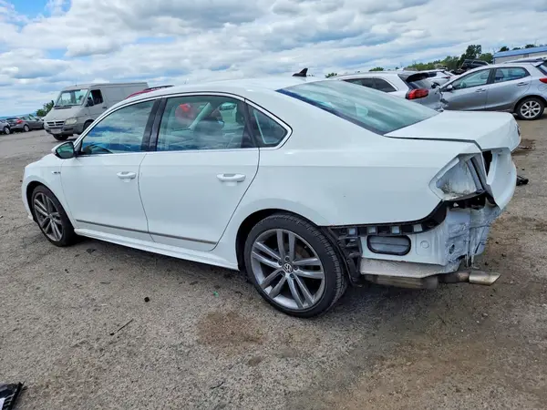 1VWDT7A31HC020307 2017 VOLKSWAGEN PASSAT - Image 2