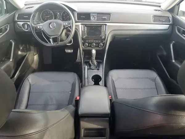 1VWDT7A31HC024647 2017 VOLKSWAGEN PASSAT - Image 8