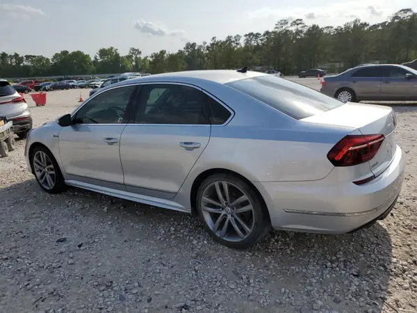 1VWDT7A31HC042761 2017 VOLKSWAGEN PASSAT - Image 2