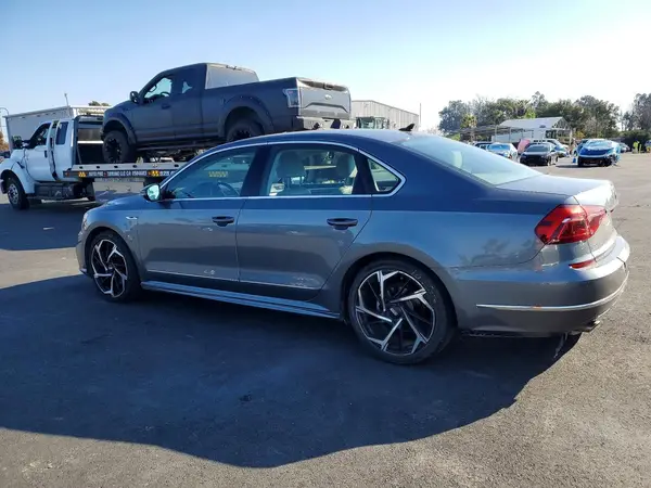 1VWDT7A31HC044641 2017 VOLKSWAGEN PASSAT - Image 2
