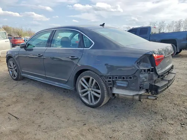 1VWDT7A31HC048012 2017 VOLKSWAGEN PASSAT - Image 2