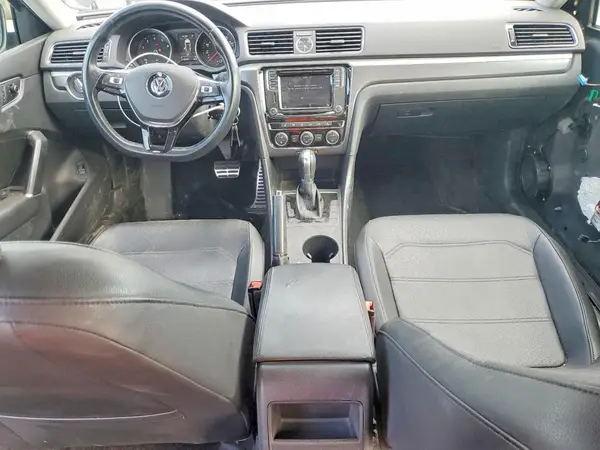 1VWDT7A31HC048012 2017 VOLKSWAGEN PASSAT - Image 8