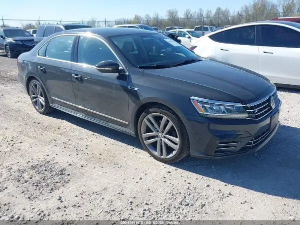 1VWDT7A31HC050245 2017 VOLKSWAGEN PASSAT - Image 1