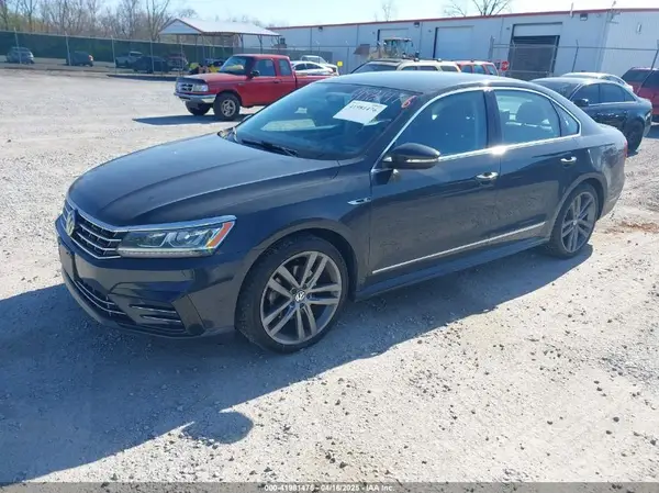 1VWDT7A31HC050245 2017 VOLKSWAGEN PASSAT - Image 2