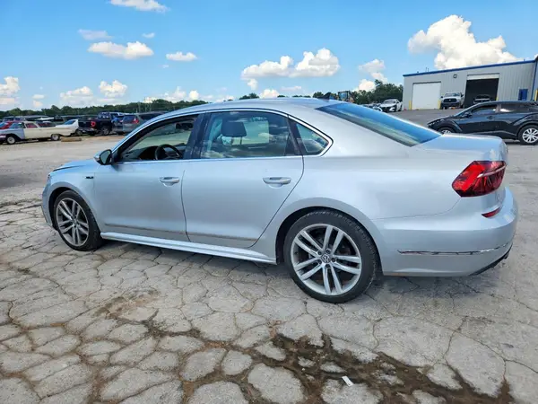 1VWDT7A31HC051928 2017 VOLKSWAGEN PASSAT - Image 2