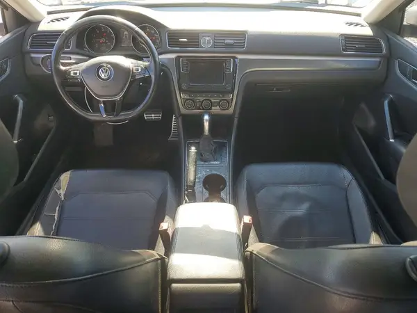 1VWDT7A31HC051976 2017 VOLKSWAGEN PASSAT - Image 8