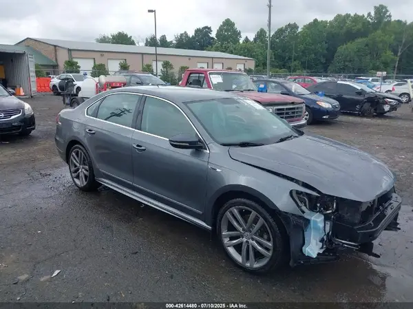1VWDT7A31HC054764 2017 VOLKSWAGEN PASSAT - Image 1