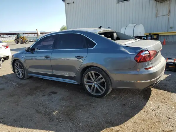 1VWDT7A31HC058877 2017 VOLKSWAGEN PASSAT - Image 2