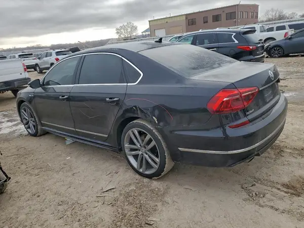1VWDT7A31HC060189 2017 VOLKSWAGEN PASSAT - Image 2