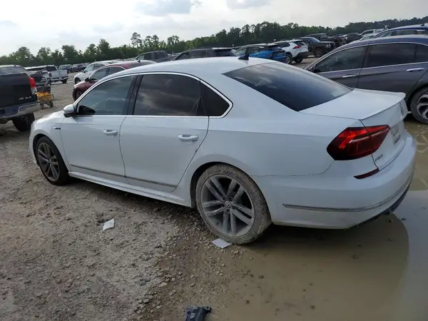 1VWDT7A31HC061696 2017 VOLKSWAGEN PASSAT - Image 2
