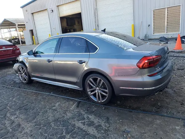 1VWDT7A31HC061763 2017 VOLKSWAGEN PASSAT - Image 2