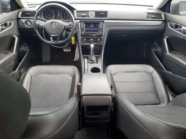 1VWDT7A31HC062153 2017 VOLKSWAGEN PASSAT - Image 8