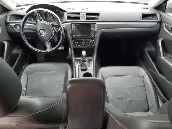 1VWDT7A31HC066865 2017 VOLKSWAGEN PASSAT - Image 8