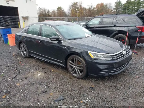 1VWDT7A31HC068714 2017 VOLKSWAGEN PASSAT - Image 1