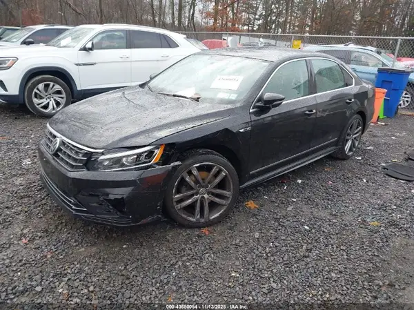 1VWDT7A31HC068714 2017 VOLKSWAGEN PASSAT - Image 2