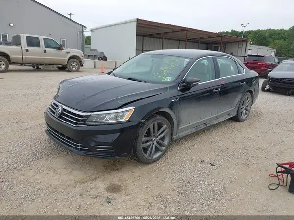 1VWDT7A31HC080264 2017 VOLKSWAGEN PASSAT - Image 2