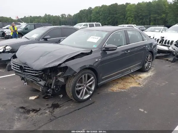 1VWDT7A32HC000826 2017 VOLKSWAGEN PASSAT - Image 2