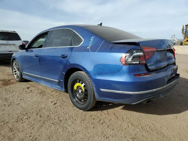 1VWDT7A32HC005847 2017 VOLKSWAGEN PASSAT - Image 2