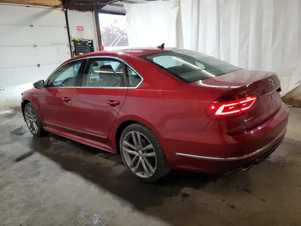 1VWDT7A32HC008392 2017 VOLKSWAGEN PASSAT - Image 2