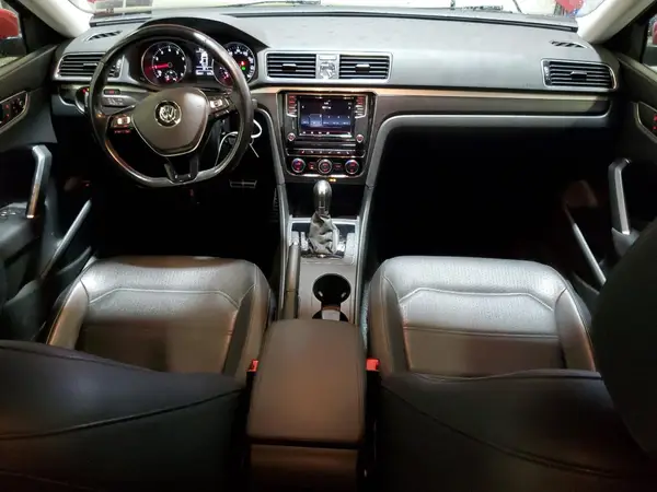 1VWDT7A32HC008392 2017 VOLKSWAGEN PASSAT - Image 8