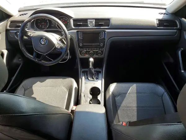 1VWDT7A32HC013169 2017 VOLKSWAGEN PASSAT - Image 8