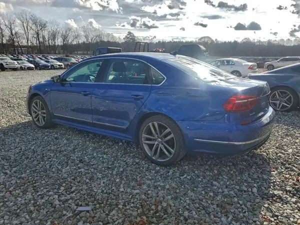 1VWDT7A32HC018484 2017 VOLKSWAGEN PASSAT - Image 2