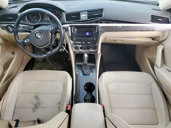 1VWDT7A32HC020770 2017 VOLKSWAGEN PASSAT - Image 8