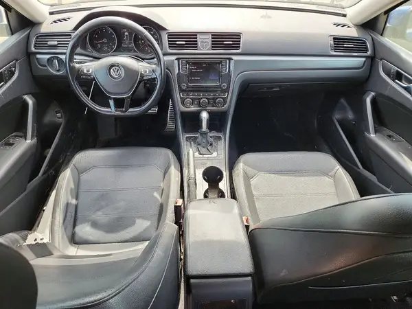 1VWDT7A32HC023698 2017 VOLKSWAGEN PASSAT - Image 8