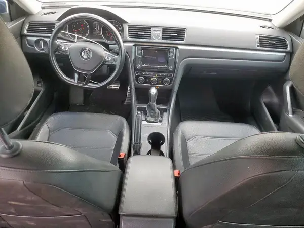 1VWDT7A32HC027525 2017 VOLKSWAGEN PASSAT - Image 8