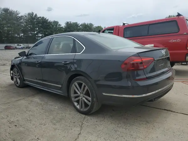 1VWDT7A32HC028416 2017 VOLKSWAGEN PASSAT - Image 2