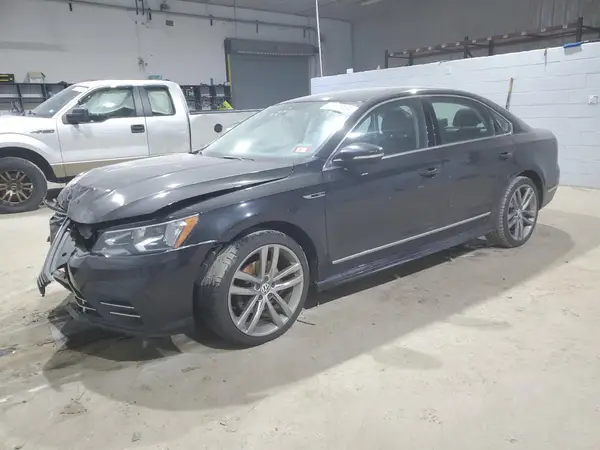 1VWDT7A32HC033194 2017 VOLKSWAGEN PASSAT - Image 1