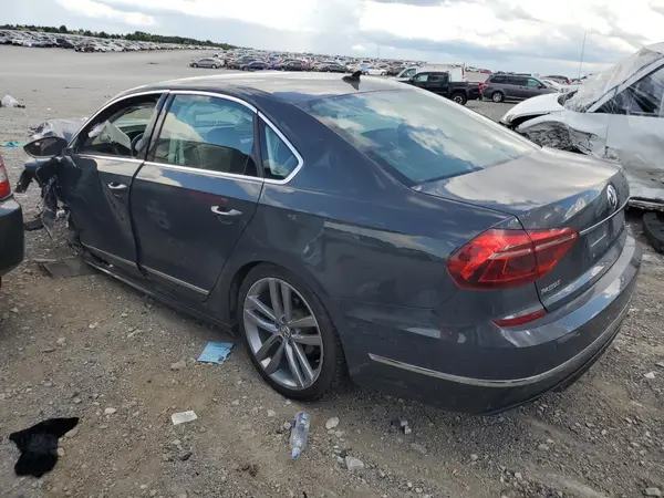 1VWDT7A32HC040422 2017 VOLKSWAGEN PASSAT - Image 2