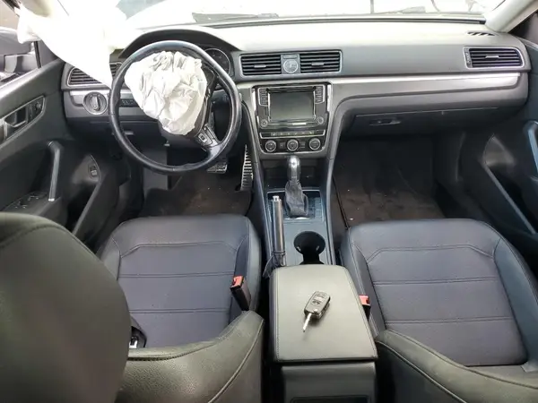 1VWDT7A32HC040422 2017 VOLKSWAGEN PASSAT - Image 8