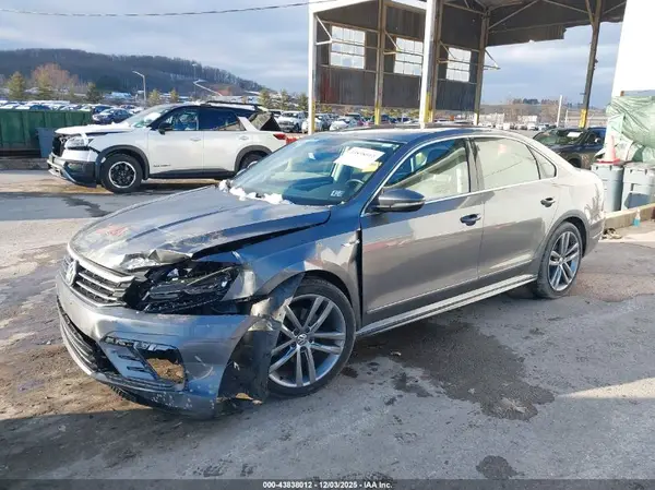 1VWDT7A32HC040761 2017 VOLKSWAGEN PASSAT - Image 2