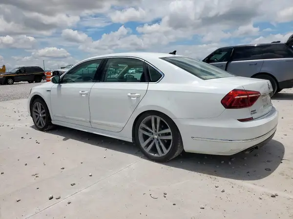 1VWDT7A32HC042672 2017 VOLKSWAGEN PASSAT - Image 2