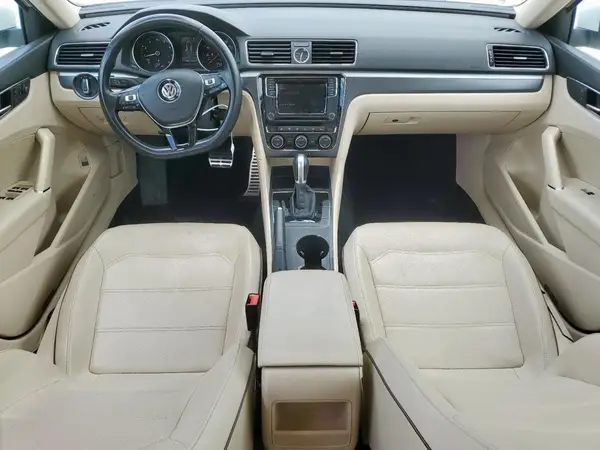 1VWDT7A32HC042672 2017 VOLKSWAGEN PASSAT - Image 8