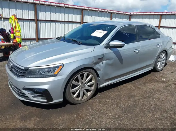 1VWDT7A32HC042901 2017 VOLKSWAGEN PASSAT - Image 2