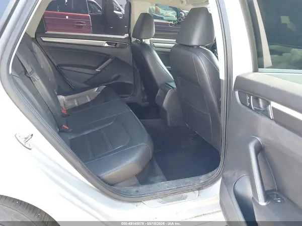 1VWDT7A32HC042901 2017 VOLKSWAGEN PASSAT - Image 8