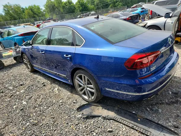 1VWDT7A32HC045779 2017 VOLKSWAGEN PASSAT - Image 2