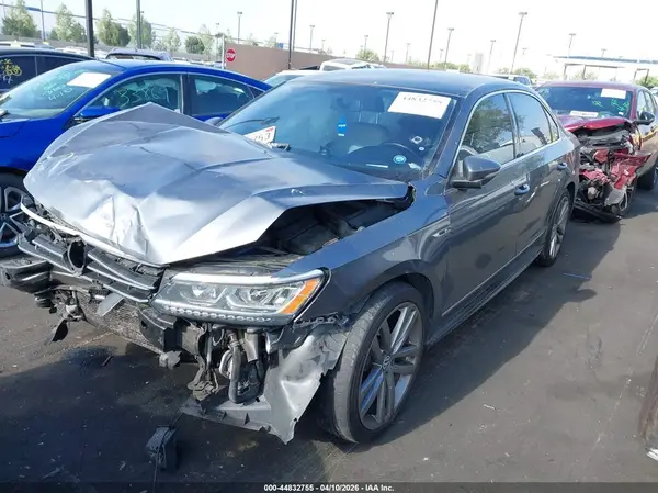 1VWDT7A32HC049363 2017 VOLKSWAGEN PASSAT - Image 2