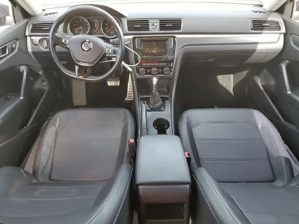 1VWDT7A32HC052201 2017 VOLKSWAGEN PASSAT - Image 8