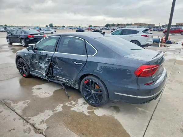 1VWDT7A32HC052456 2017 VOLKSWAGEN PASSAT - Image 2